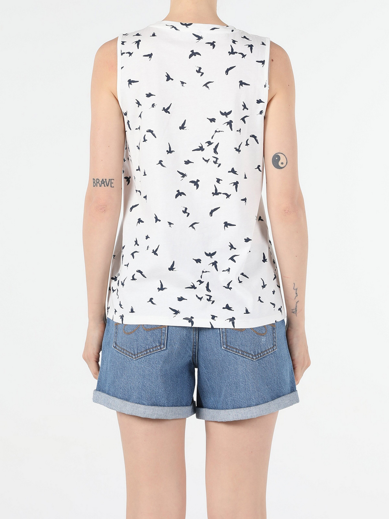 Майки Colin’s модель CL1054074OFW Майки Colin’s модель CL1054074OFW Фото