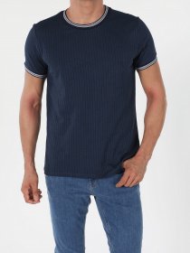 Футболки и поло Colin’s модель CL1054436NAV Фото