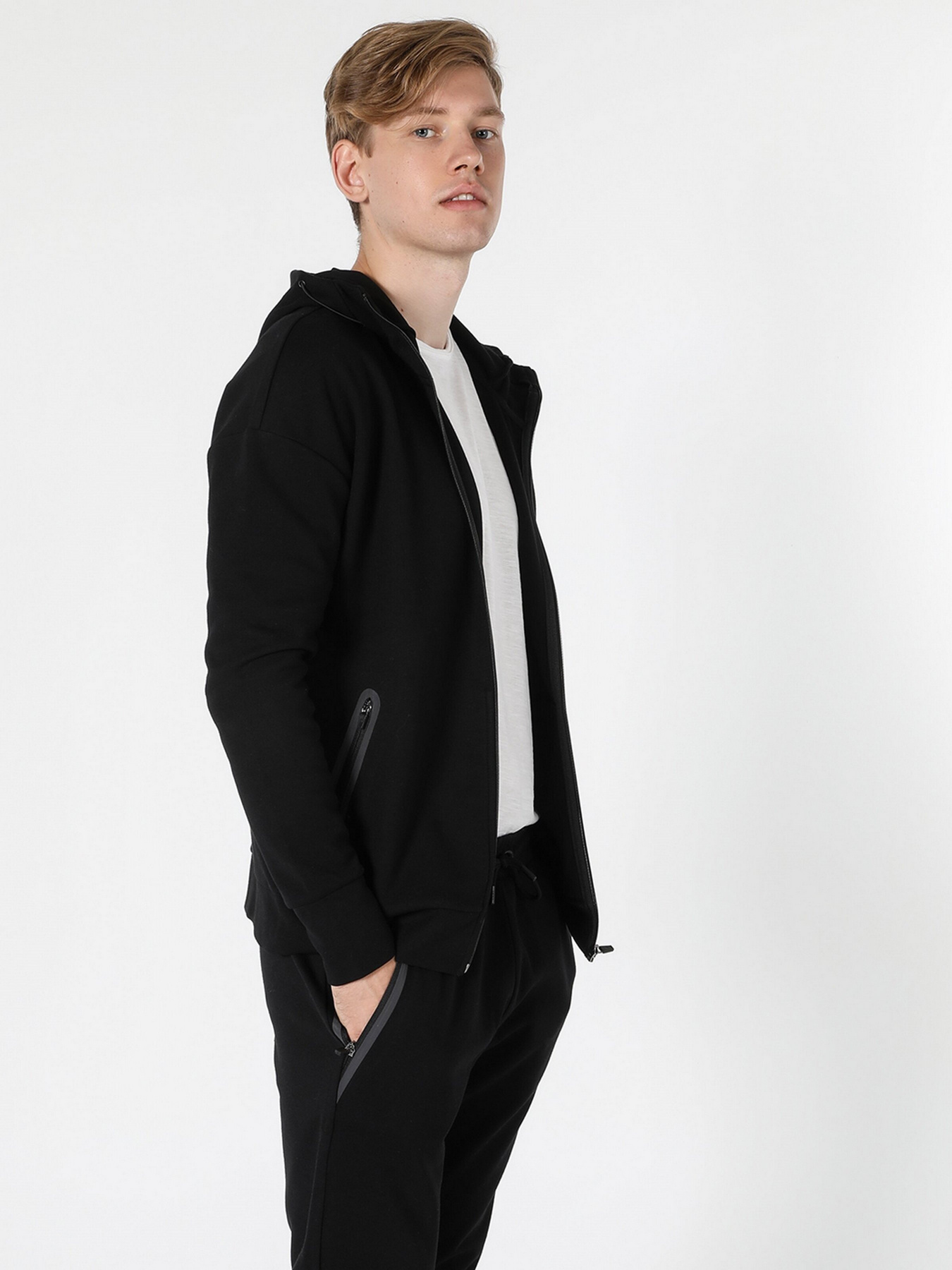 Кофта Colin’s модель CL1054842BLK Фото