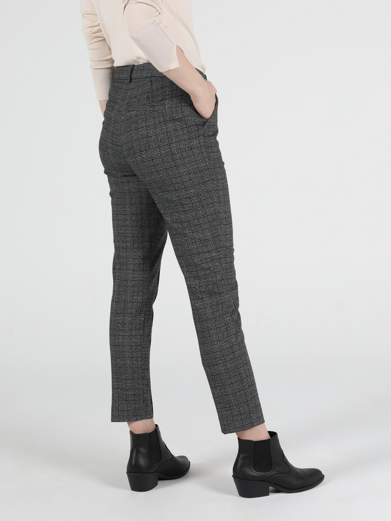 Классические штаны Colin’s модель CL1050721ANT Фото