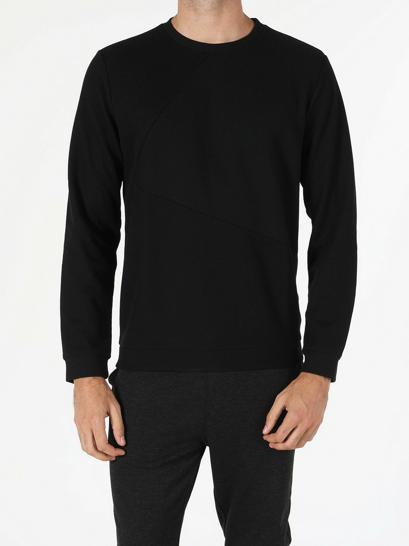 Джемпер Colin’s модель CL1055403BLK Фото