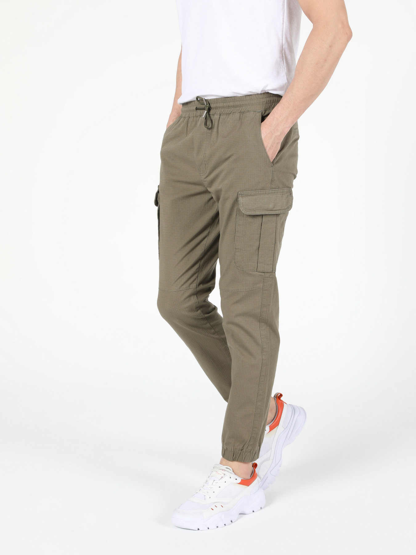 Брюки повседневные Colin’s модель CL1052975OGR Фото