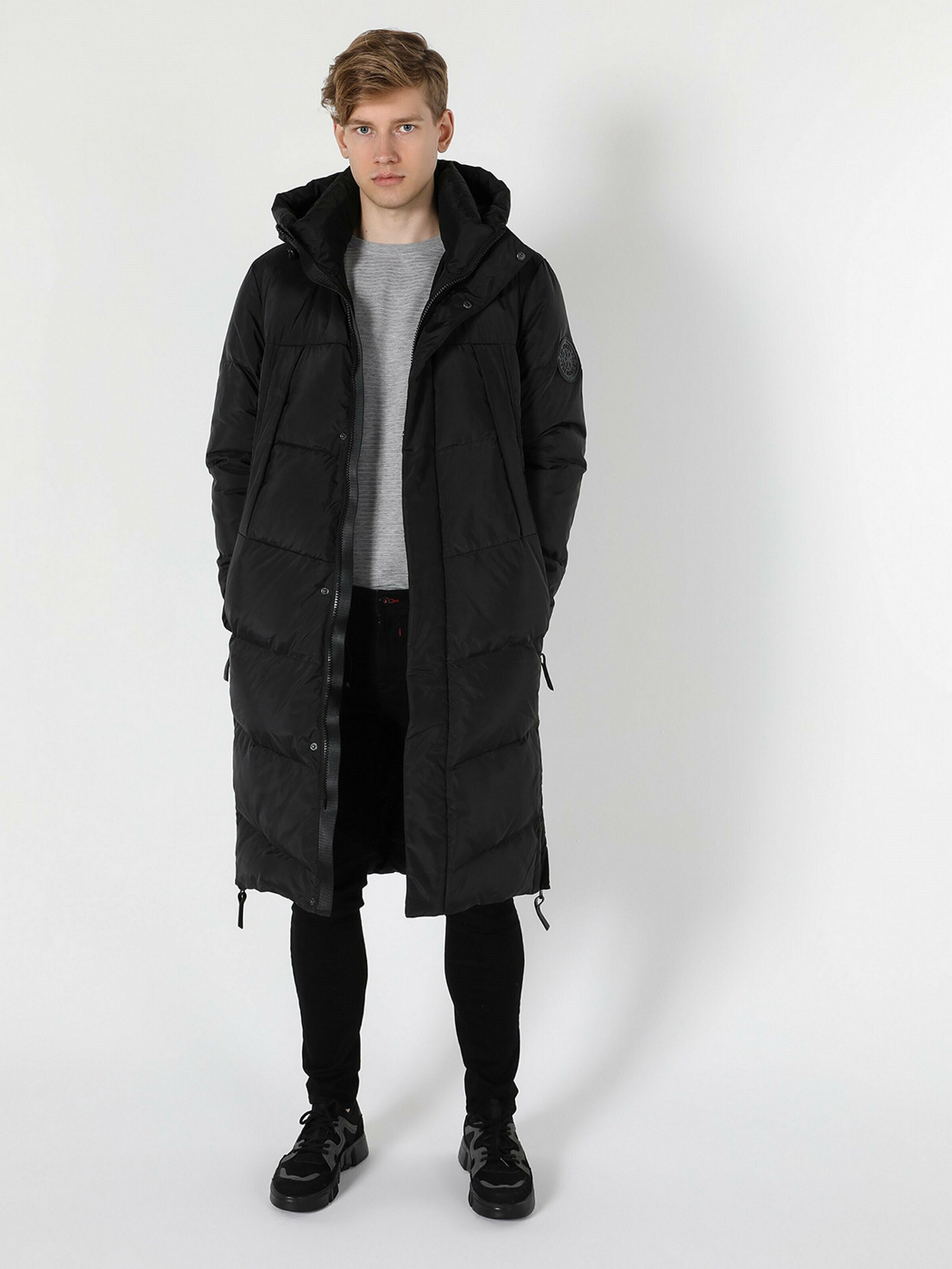 Пальто с утеплителем Colin’s модель CL1055585BLK Фото