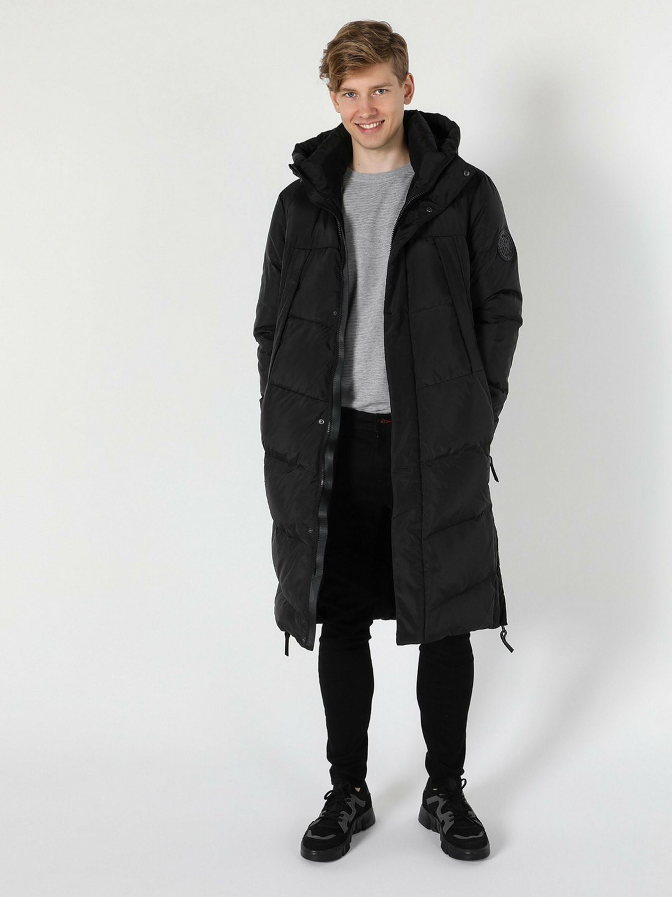 Пальто с утеплителем Colin’s модель CL1055585BLK Фото