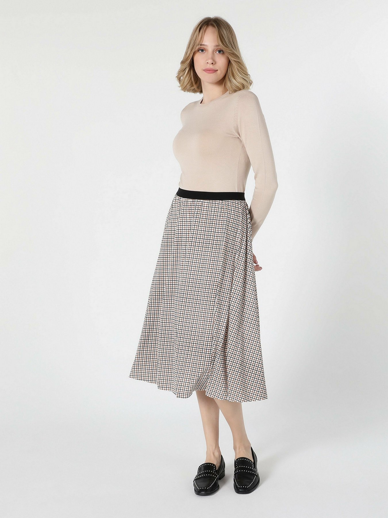 Юбки Colin’s модель CL1055778BEI Юбки Colin’s модель CL1055778BEI Фото