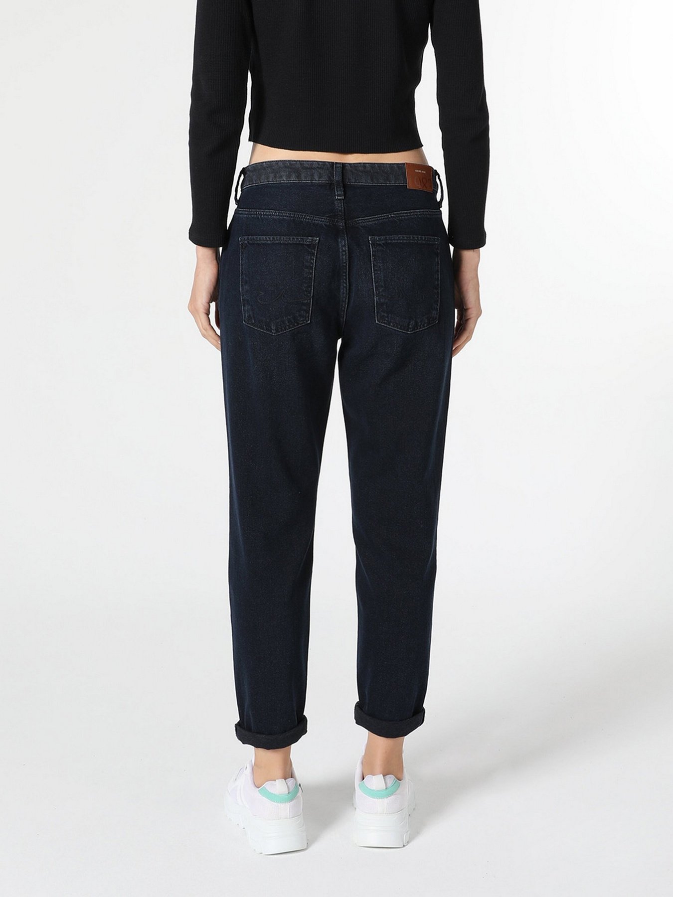 Бойфренды Colin’s 893 Julia модель CL1056328DN41595 Фото