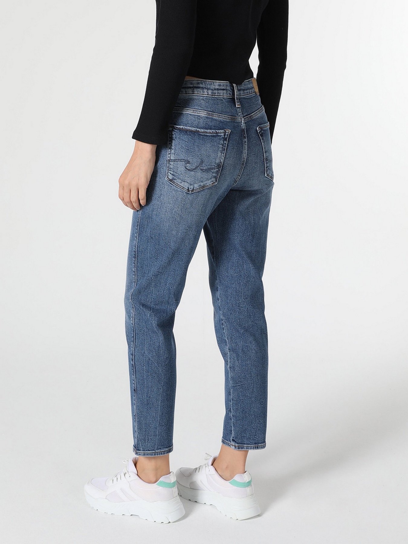 Джинсы мом Colin’s модель CL1056588DN41635 Фото