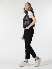 Жилет с утеплителем Colin’s модель CL1057272BLK Фото