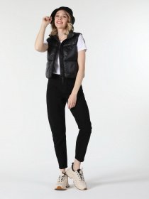 Жилет с утеплителем Colin’s модель CL1057272BLK Фото