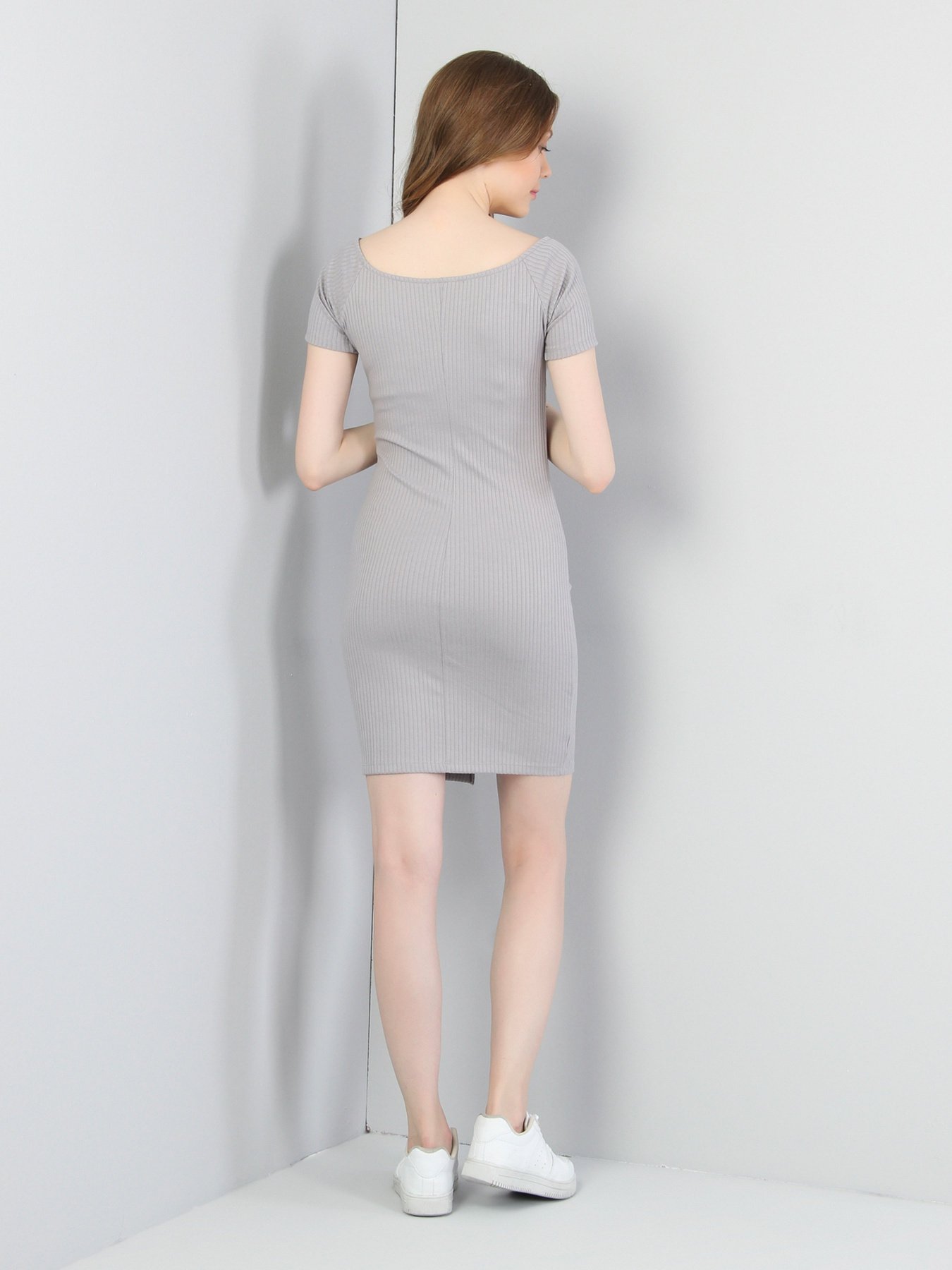 Платье мини Colin’s модель CL1036760GRA Платье мини Colin’s модель CL1036760GRA Фото