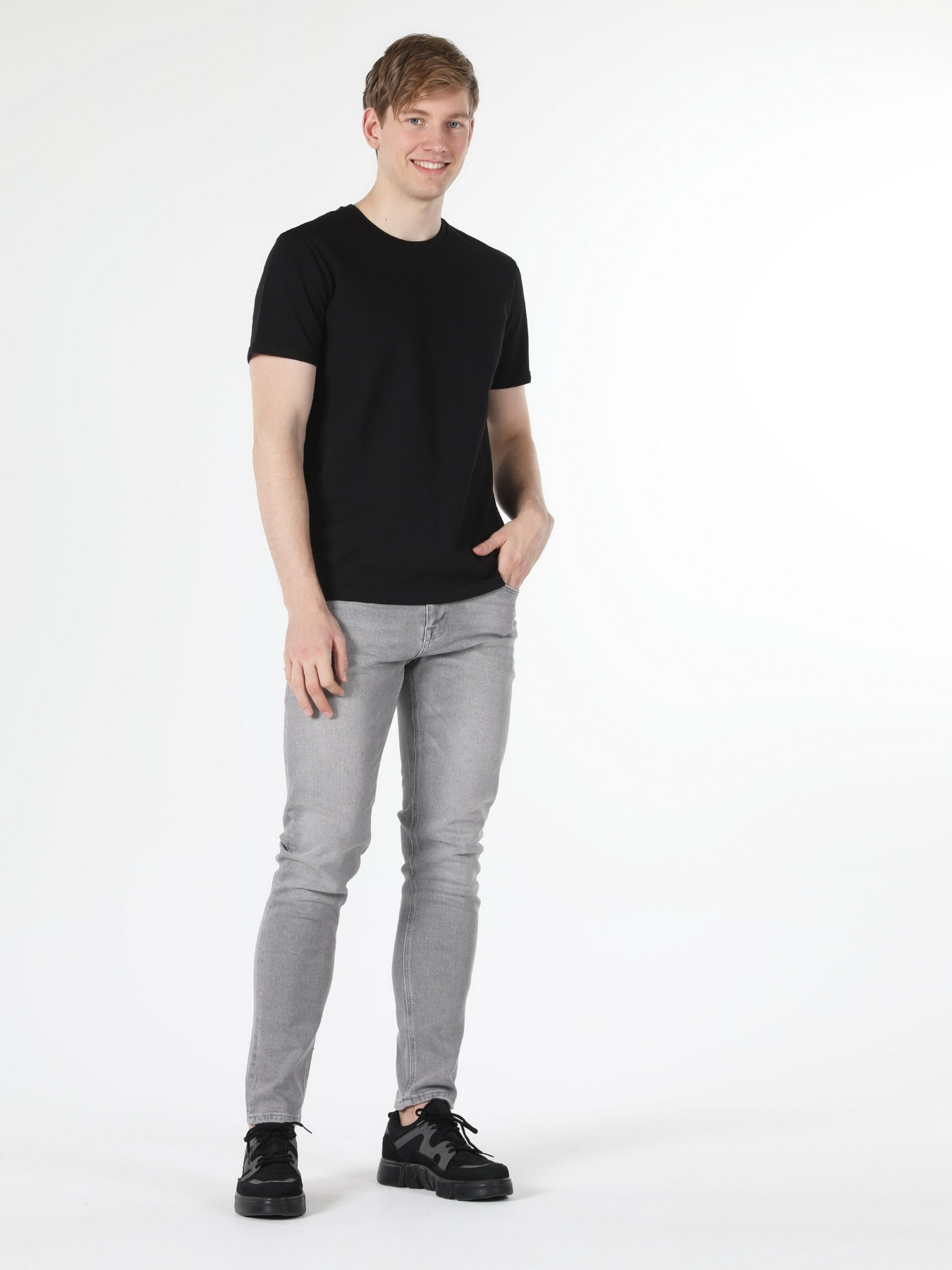 Футболки и поло Colin’s модель CL1057571BLK Фото