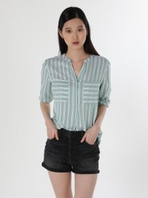 Блуза Colin’s модель CL1057658OLV Блуза Colin’s модель CL1057658OLV Фото