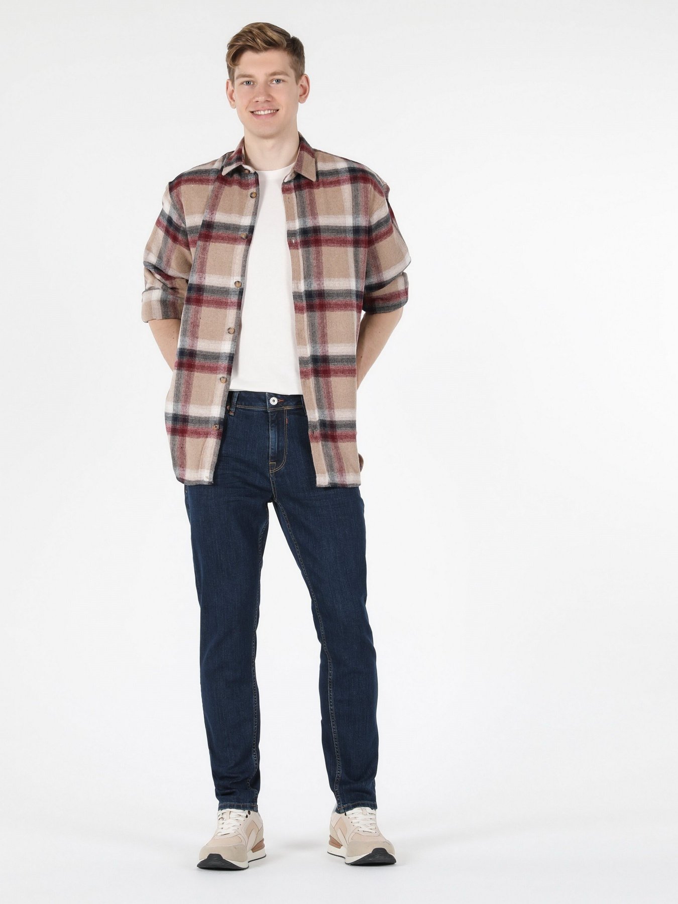 Прямые джинсы Colin’s 067 Jack модель CL1057883DN41257 Прямые джинсы Colin’s 067 Jack модель CL1057883DN41257 Фото