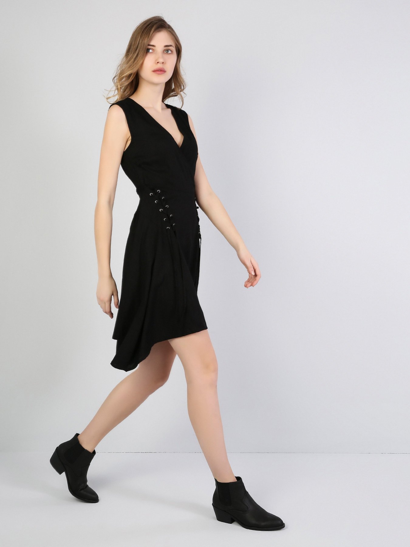 Платье миди Colin’s модель CL1042206BLK Фото