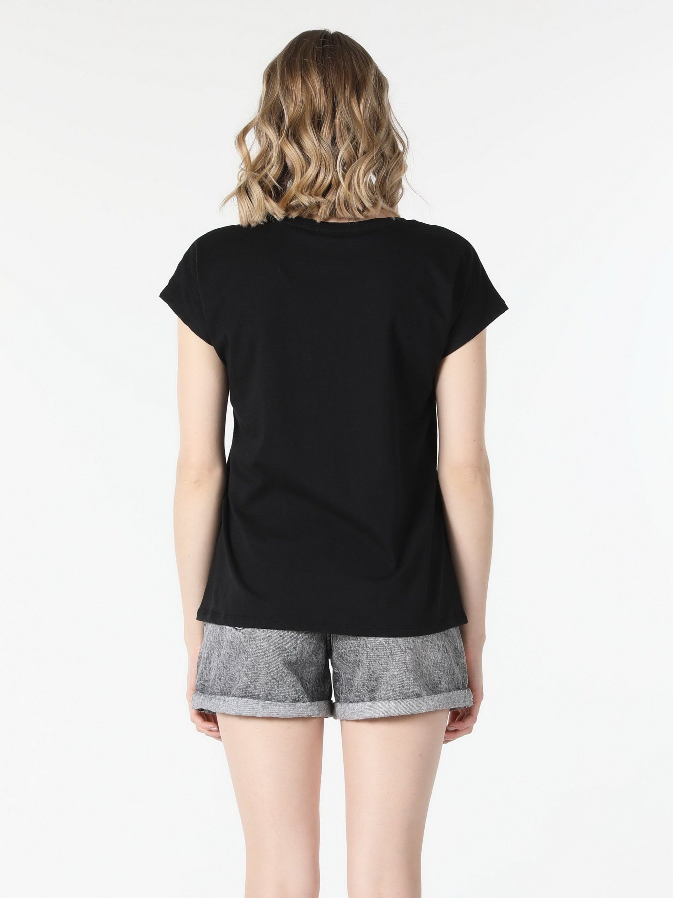 Футболки и поло Colin’s модель CL1058488BLK Фото