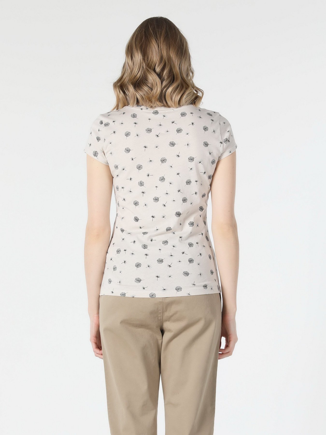 Футболка Colin’s модель CL1058498BEI Фото