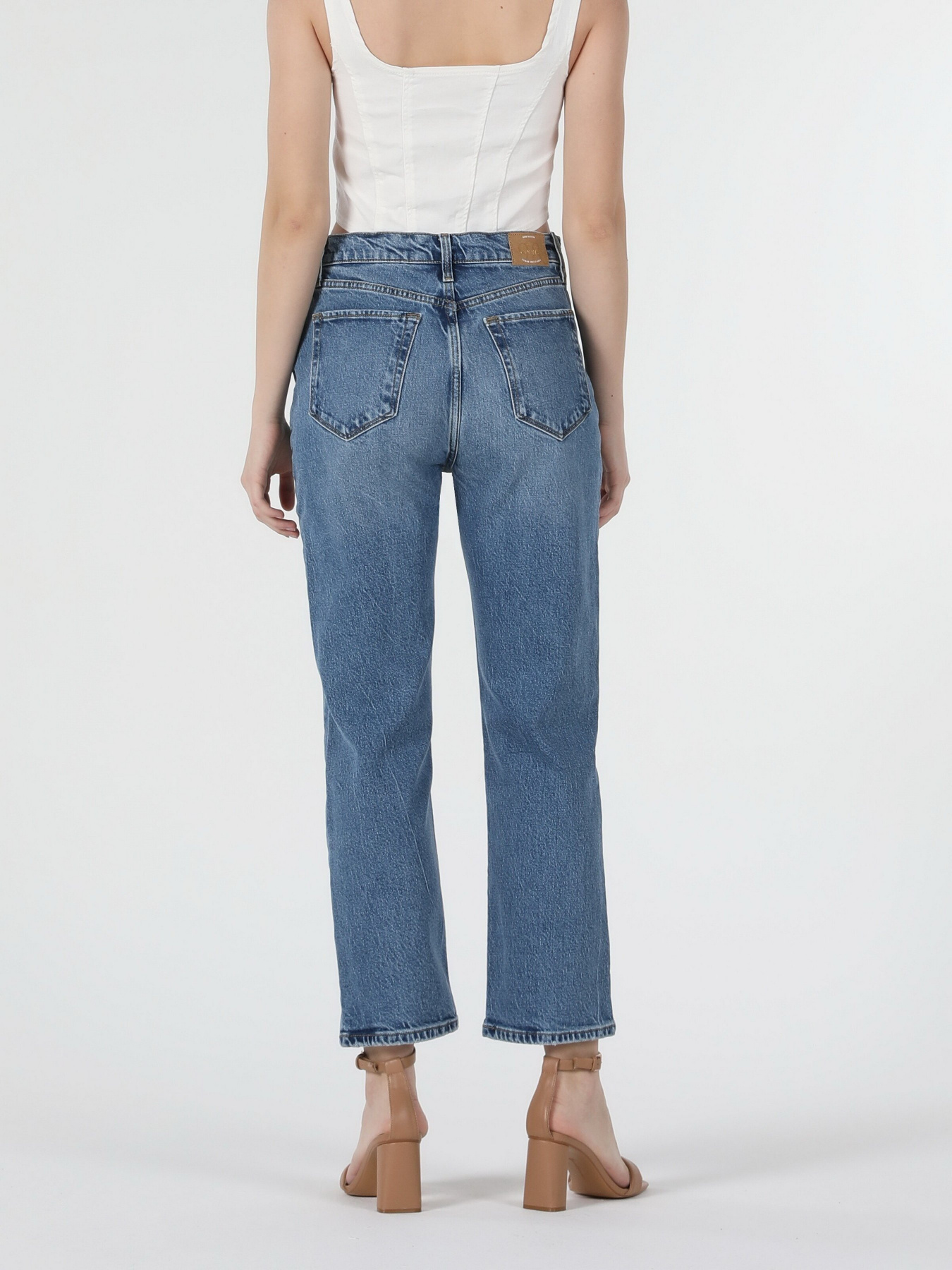 Прямые джинсы Colin’s 900 Laris модель CL1058720DN41930 Фото