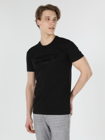 Футболка Colin’s модель CL1052839BLK Фото