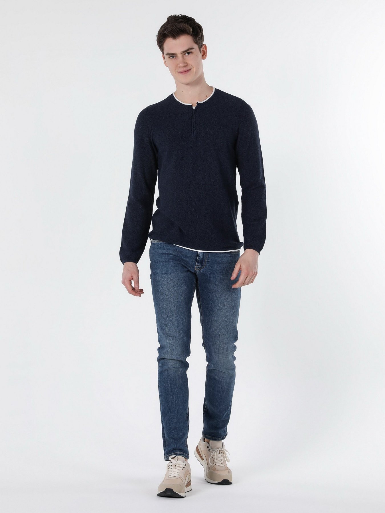 Лонгслів Colin’s модель CL1057258NAV Лонгслів Colin’s модель CL1057258NAV Фото