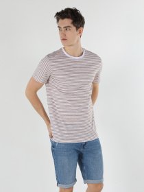 Футболка Colin’s модель CL1057484BEI Футболка Colin’s модель CL1057484BEI Фото