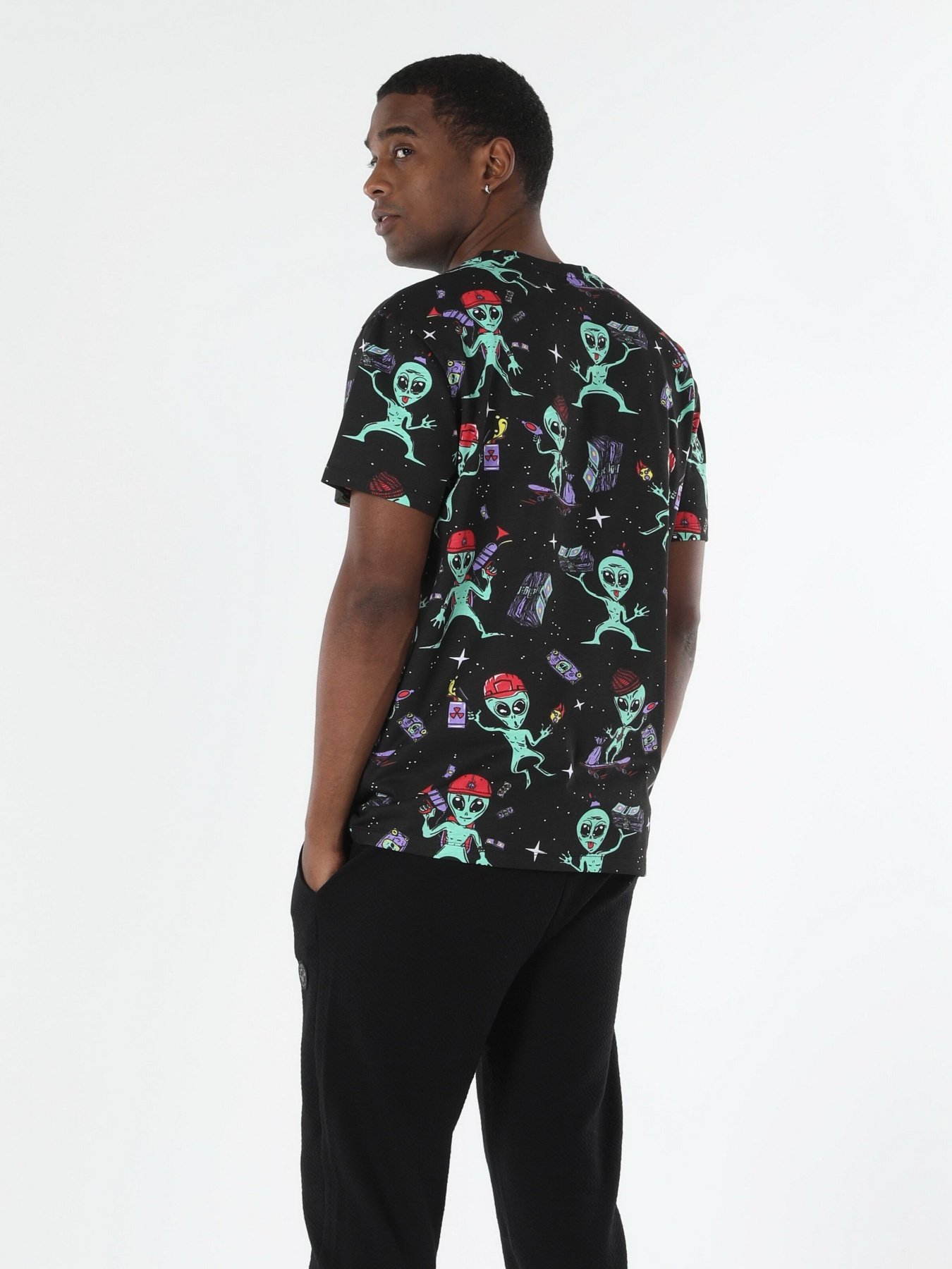 Футболка Colin’s модель CL1057523BLK Фото