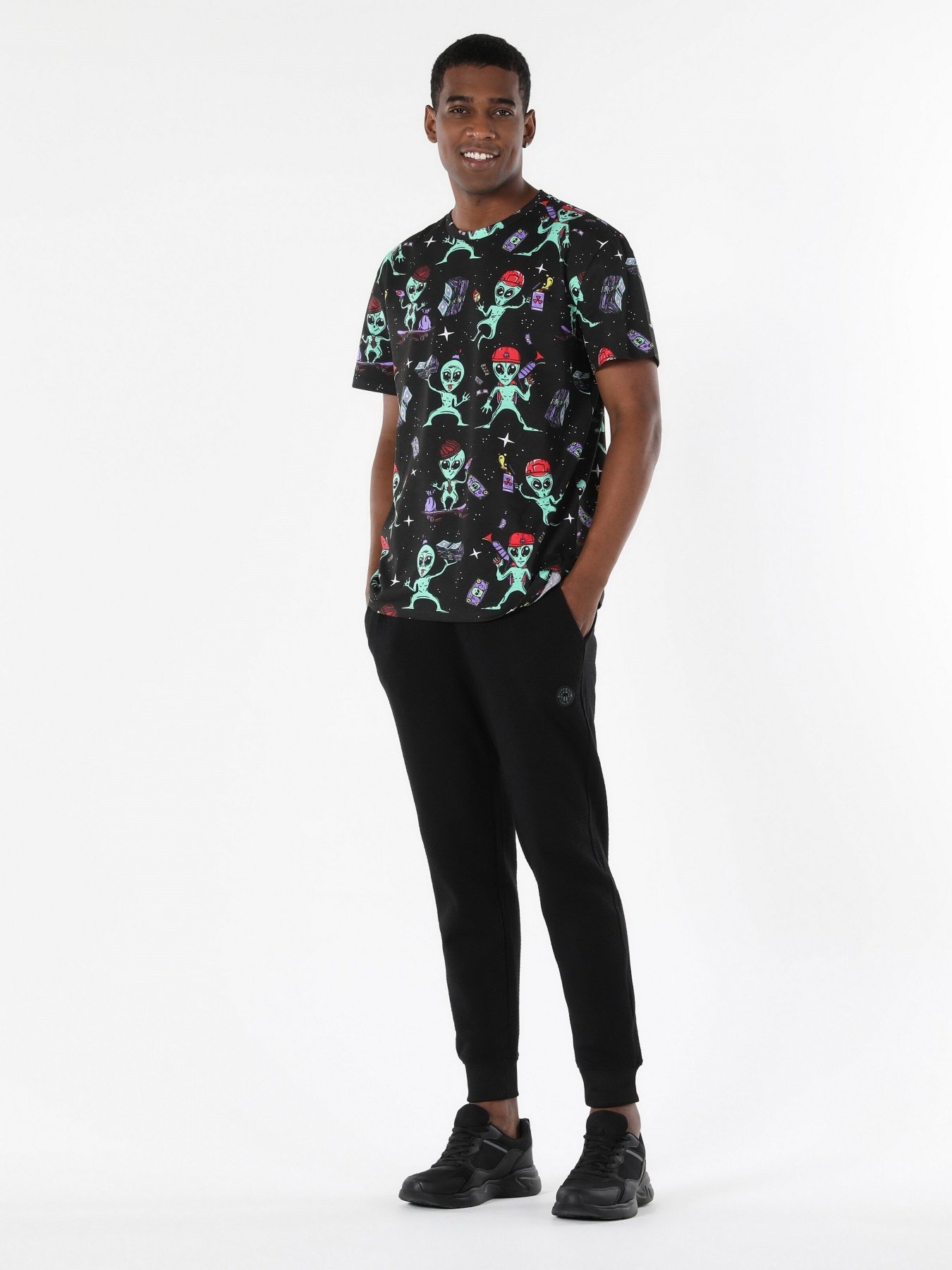 Футболка Colin’s модель CL1057523BLK Фото