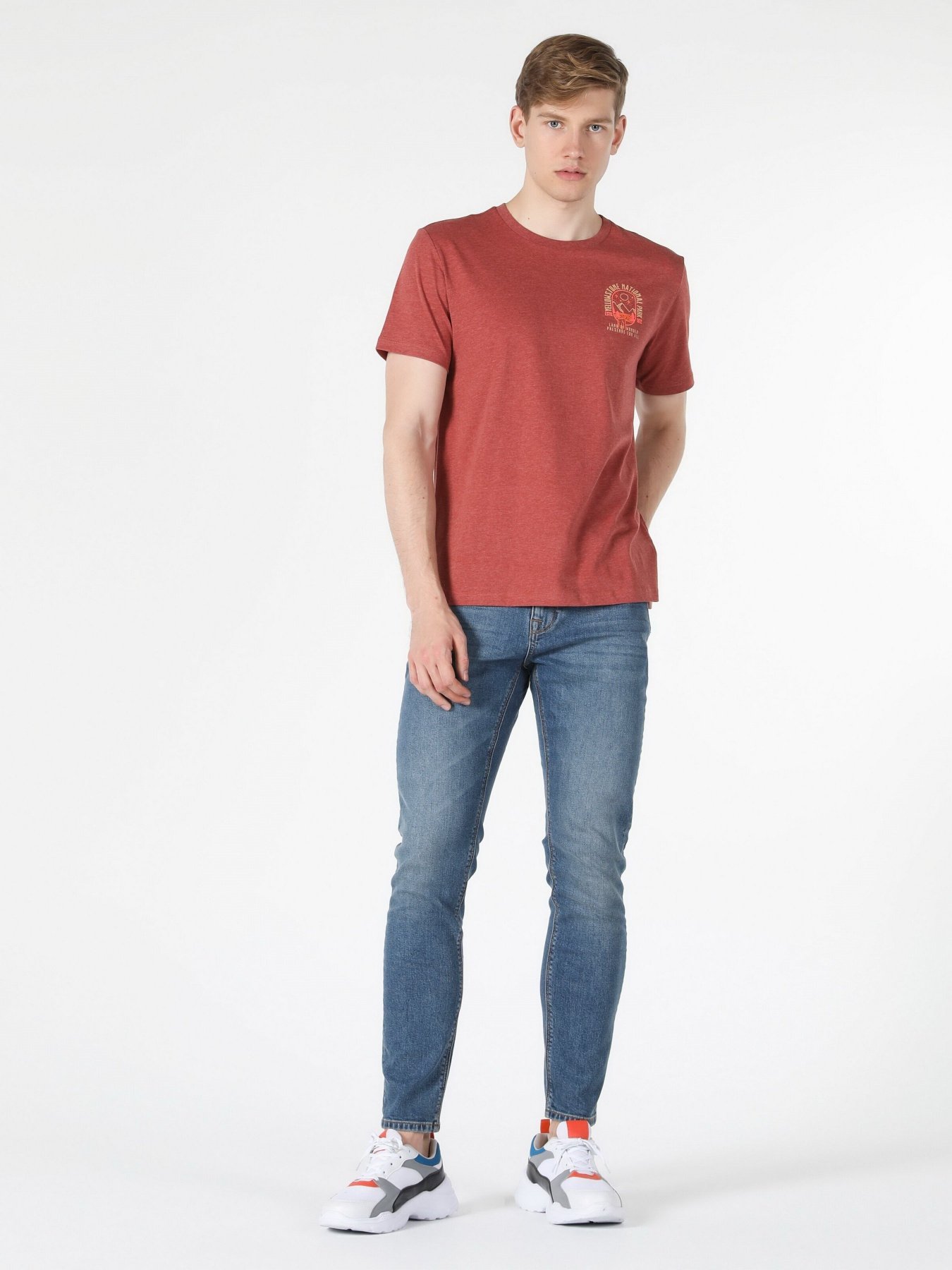 Футболка Colin’s модель CL1057625CMO Фото