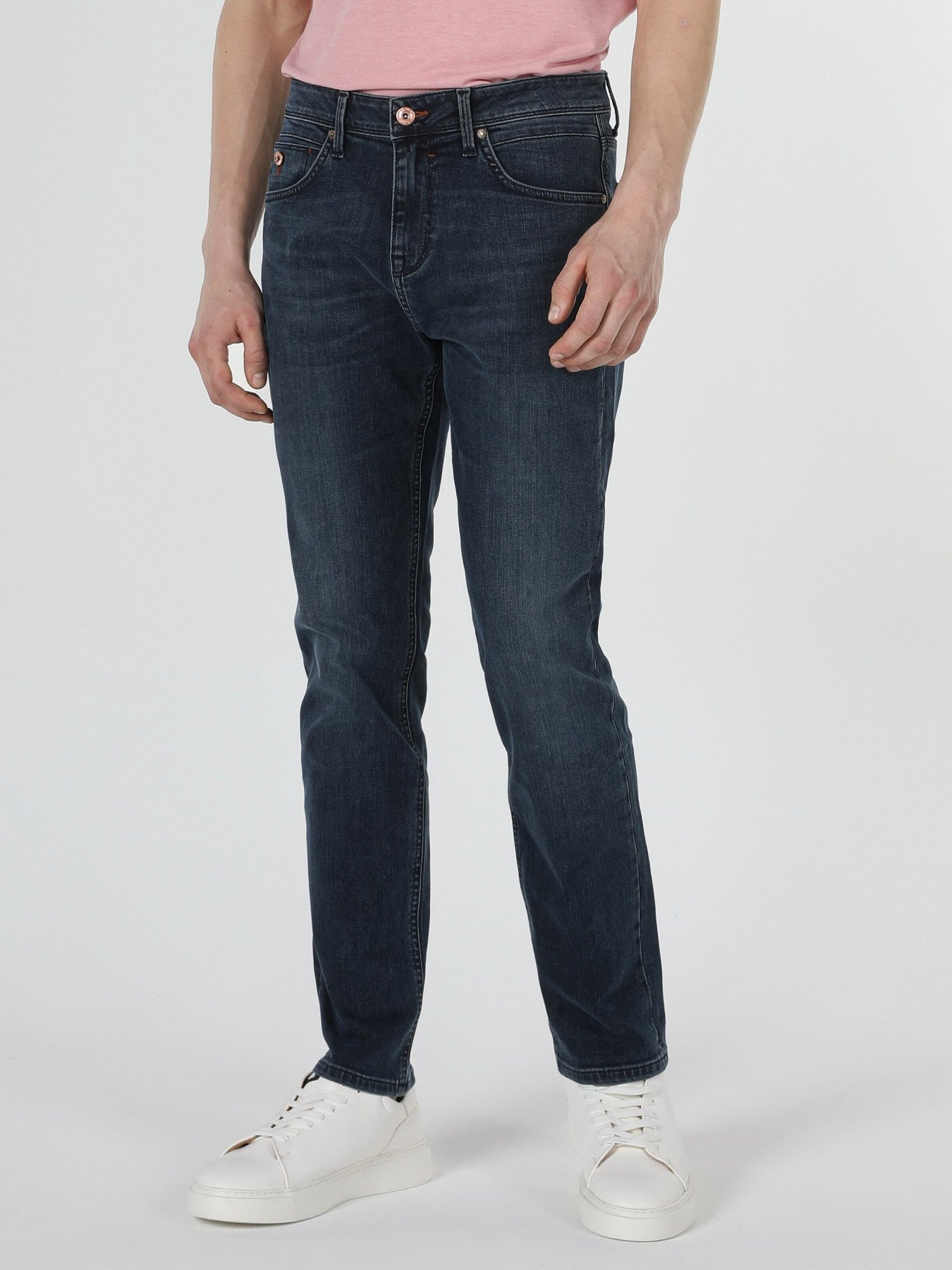 Прямі джинси Colin’s 044 Karl модель CL1057869DN41225 Прямі джинси Colin’s 044 Karl модель CL1057869DN41225 Фото