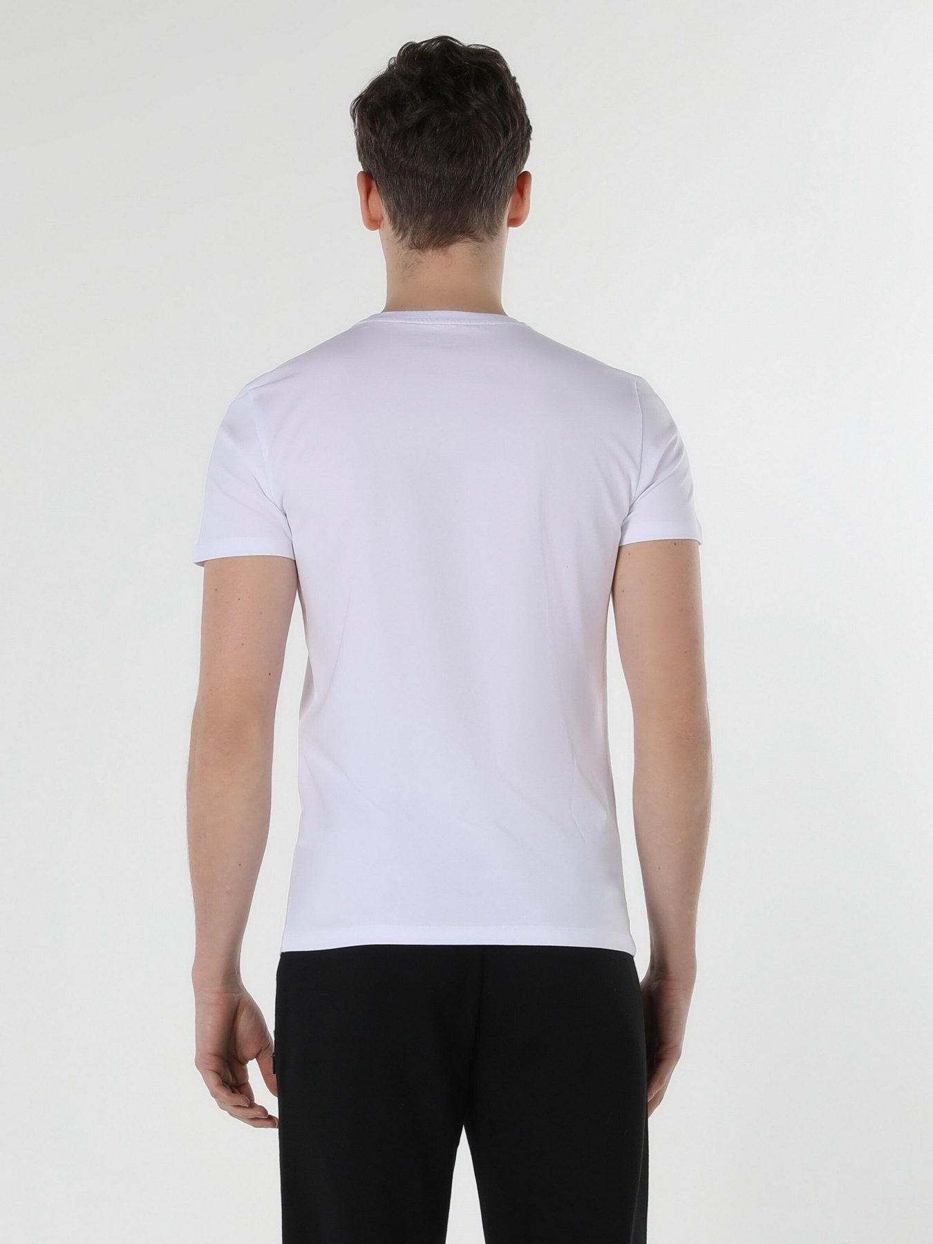 Футболка Colin’s модель CL1057939WHT Фото