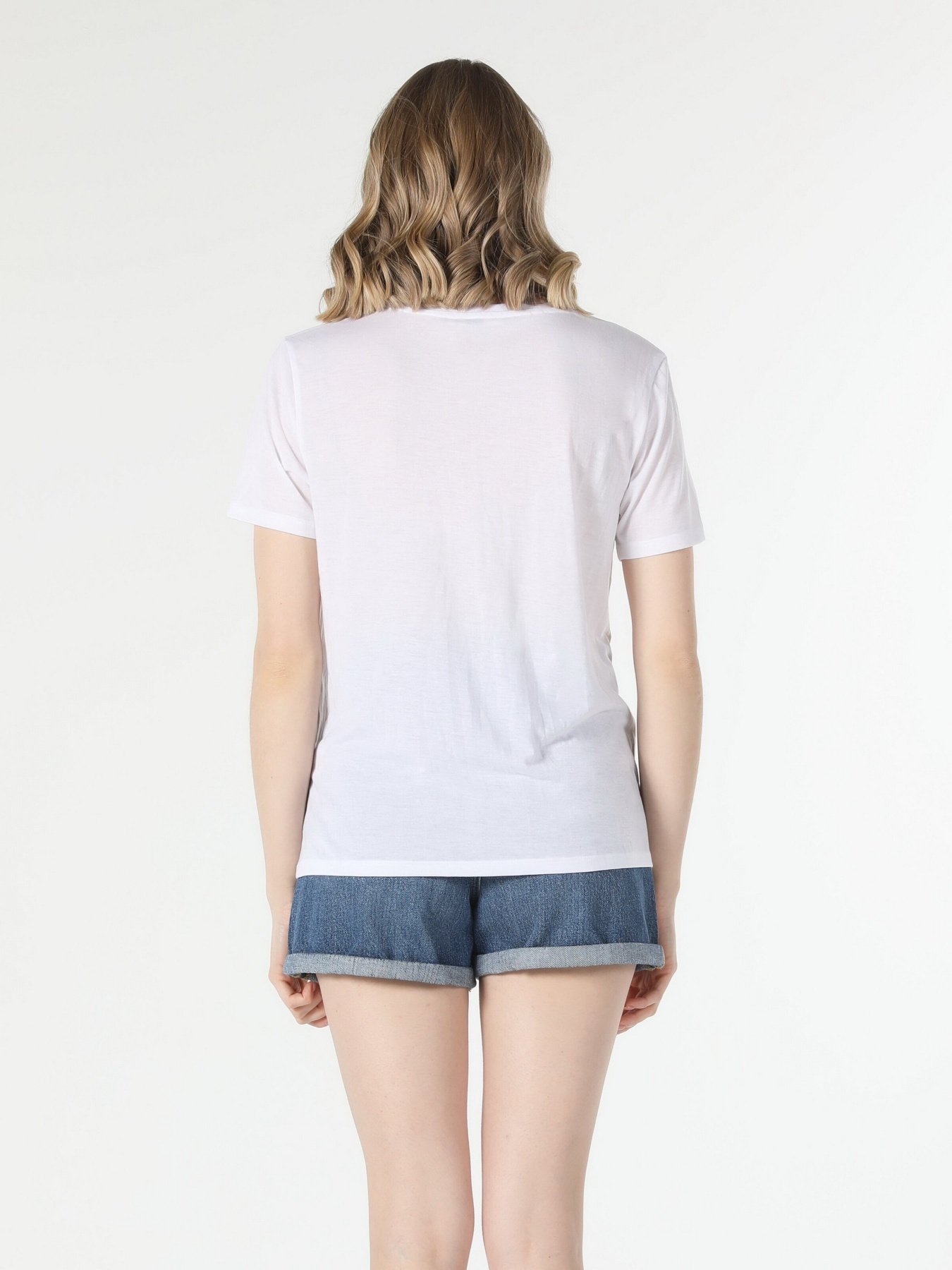 Футболка Colin’s модель CL1058079WHT Фото