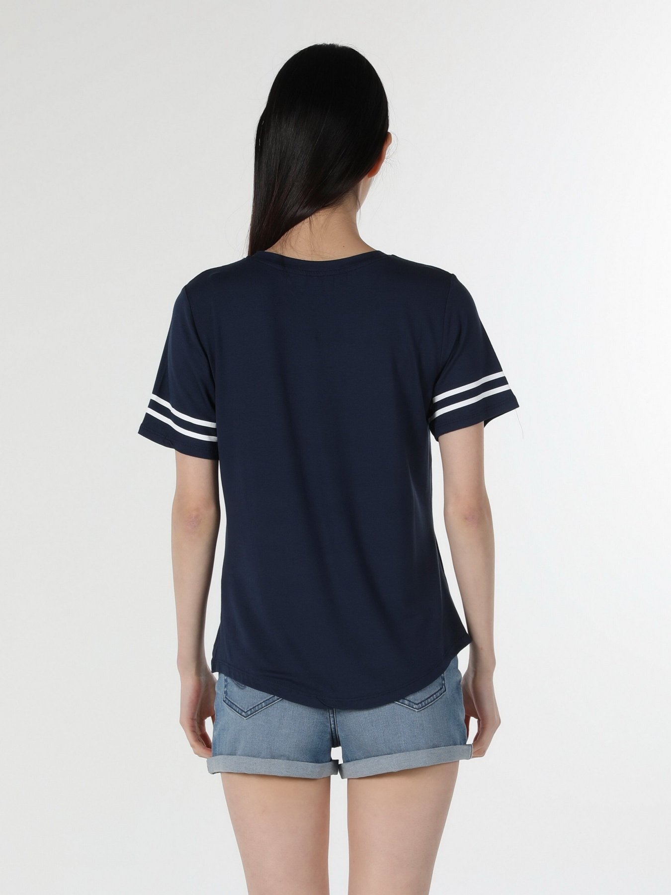 Футболка Colin’s модель CL1058135NAV Фото