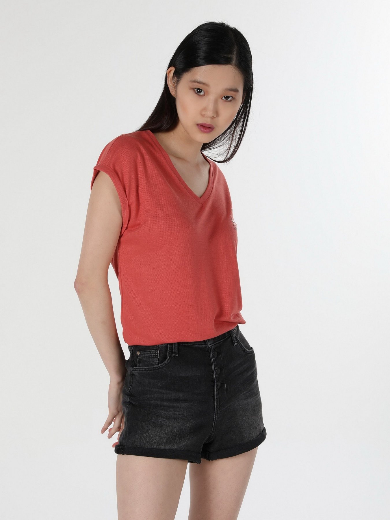 Футболка Colin’s модель CL1058144COR Фото