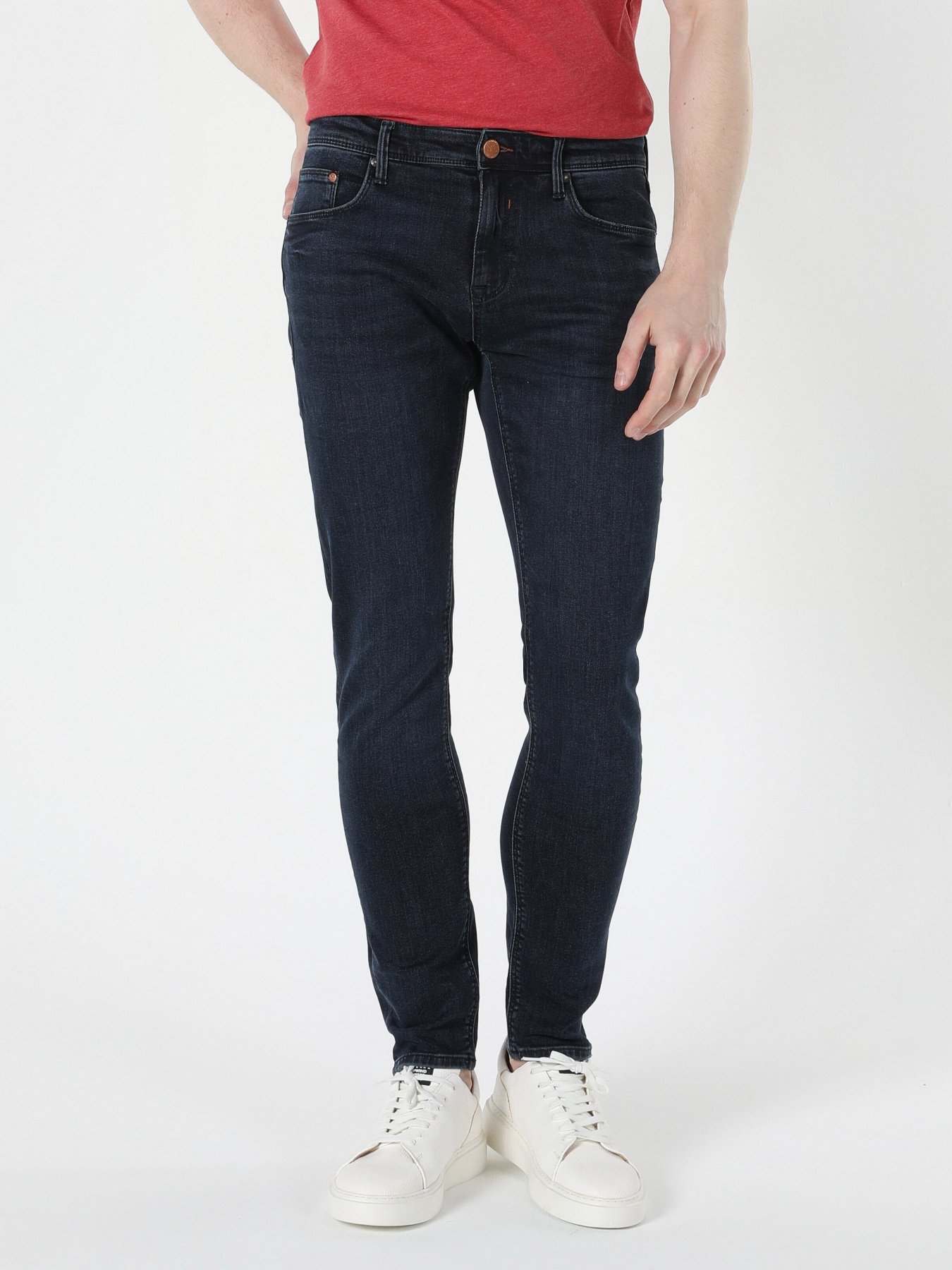 Прямые джинсы Colin’s 041 Danny модель CL1058219DN41879 Прямые джинсы Colin’s 041 Danny модель CL1058219DN41879 Фото
