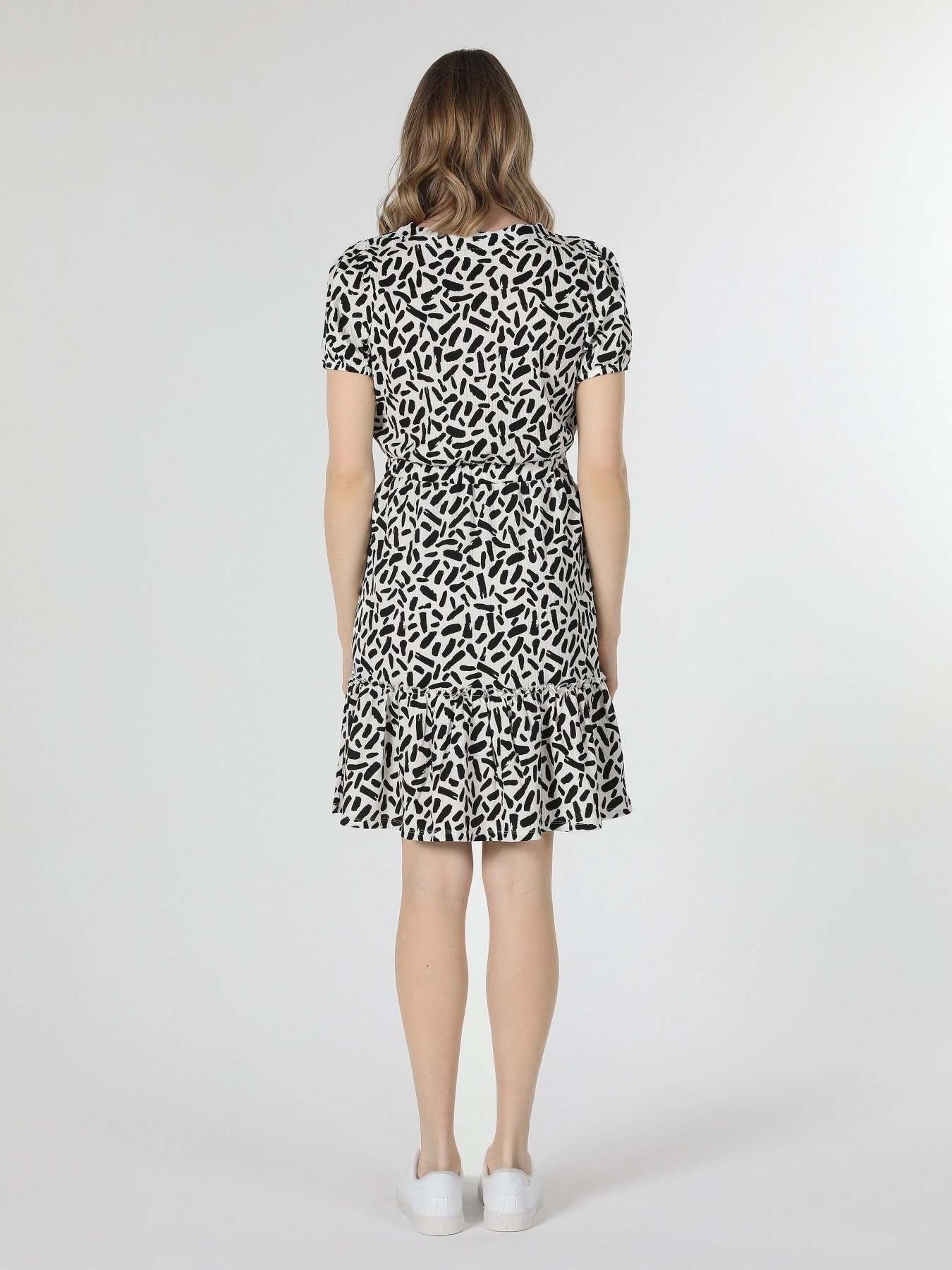 Платье мини Colin’s модель CL1058512WHT Фото