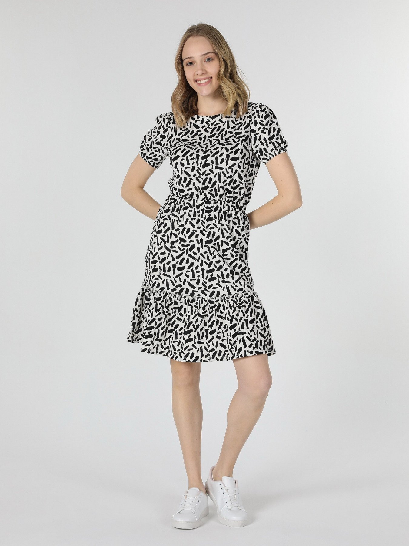 Платье мини Colin’s модель CL1058512WHT Фото