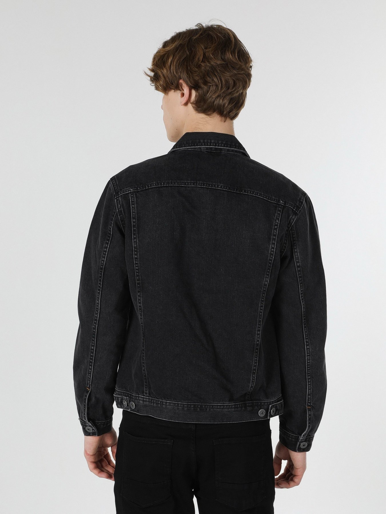 Джинсова куртка Colin’s модель CL1058531DN04331 Джинсова куртка Colin’s модель CL1058531DN04331 Фото