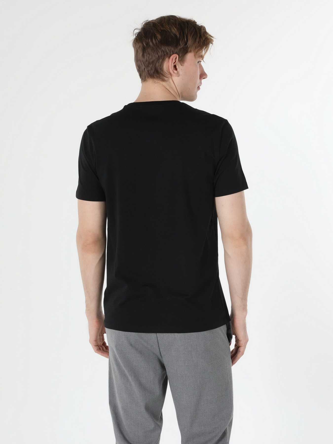 Футболка Colin’s модель CL1058618BLK Фото