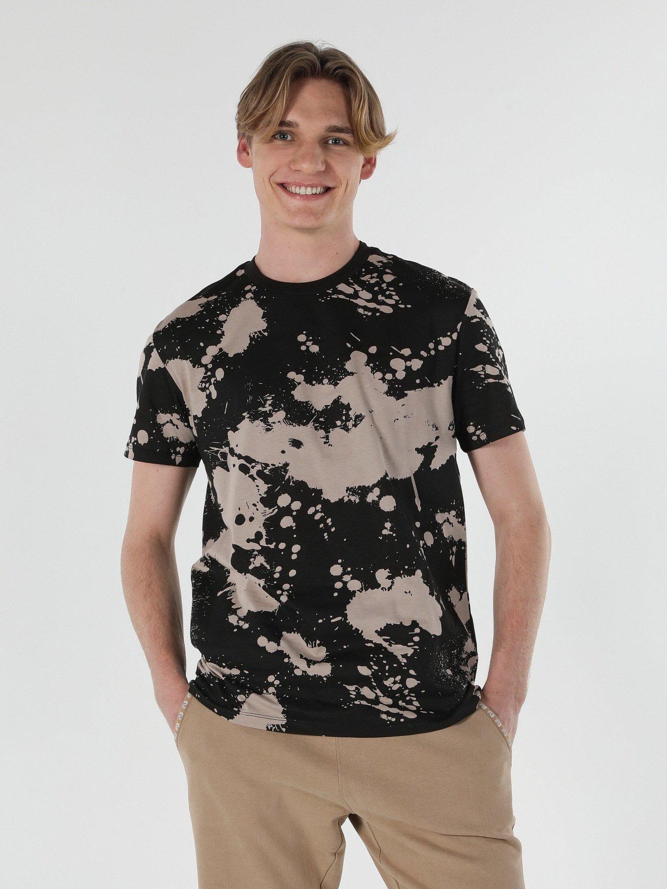 Футболка Colin’s модель CL1058674BLK Фото