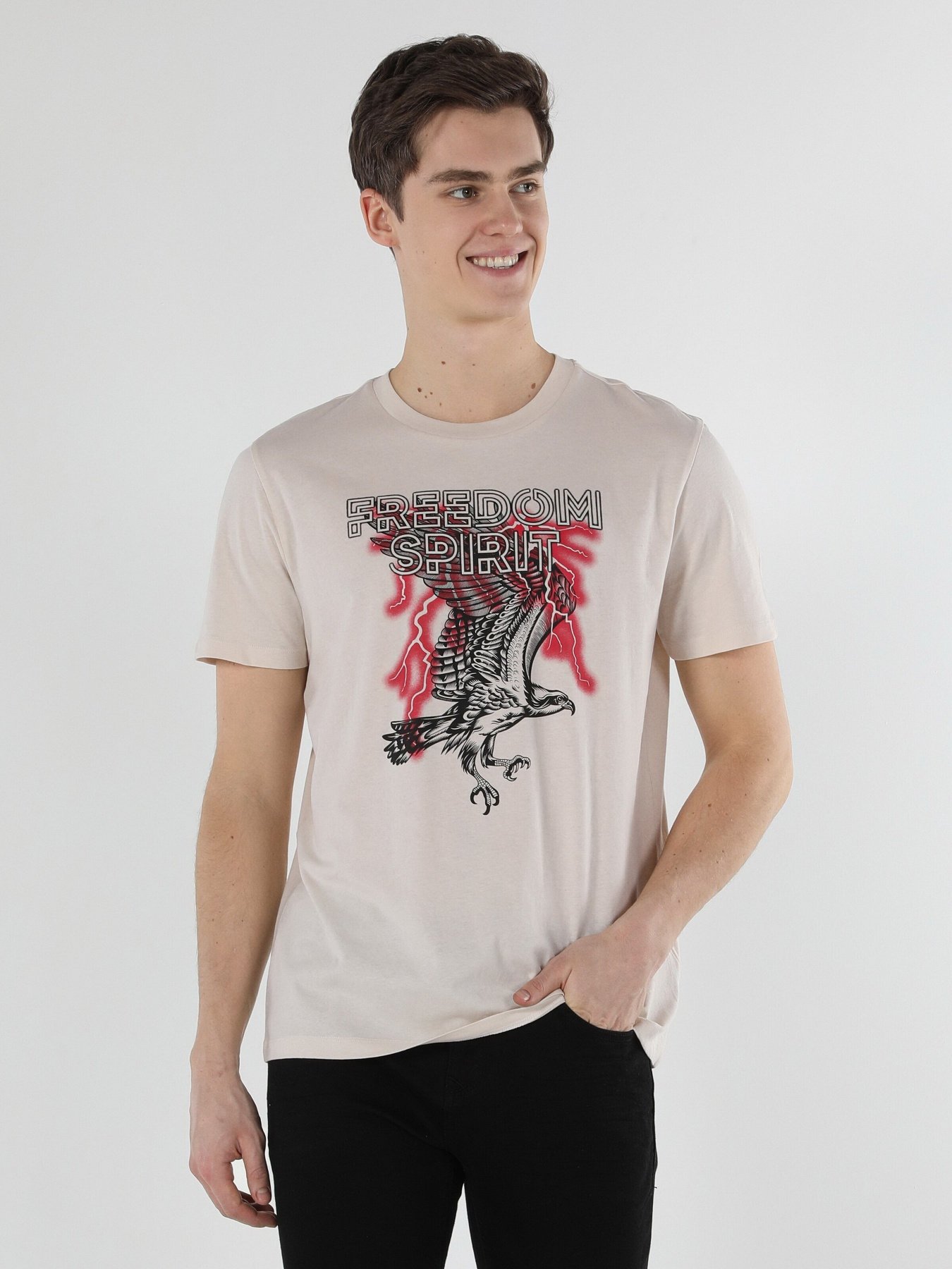 Футболка Colin’s модель CL1058694BEI Фото