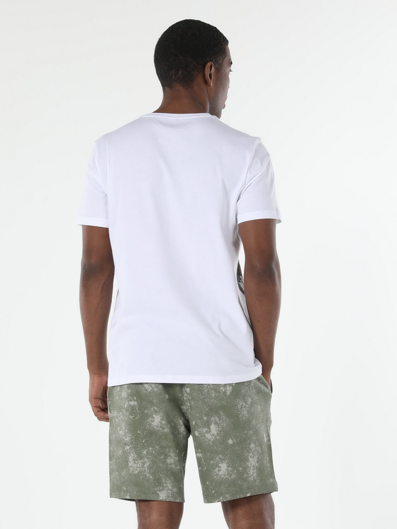 Футболка Colin’s модель CL1058874WHT Фото