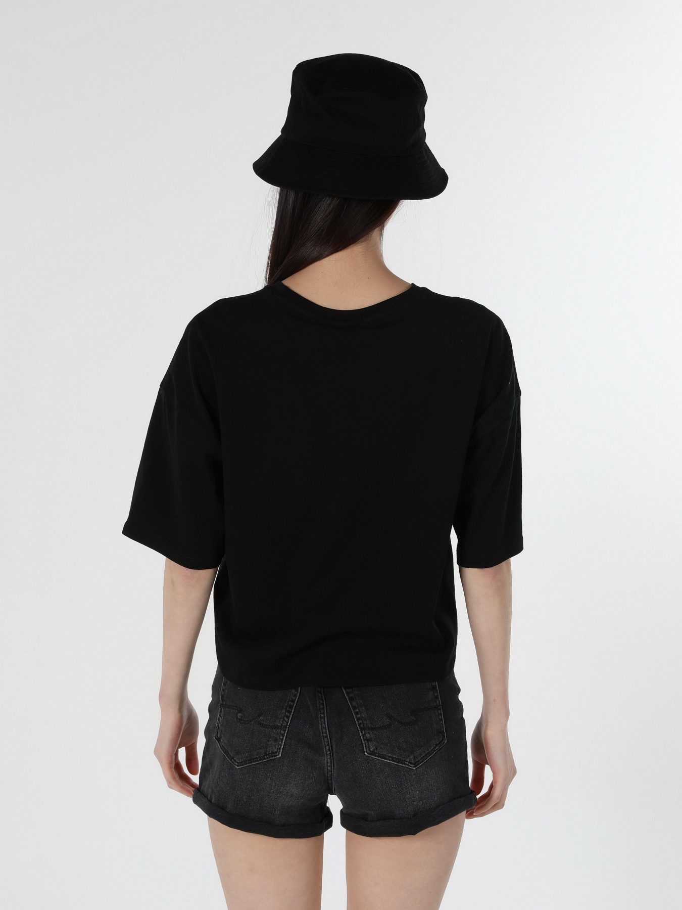 Футболка Colin’s модель CL1059015BLK Фото