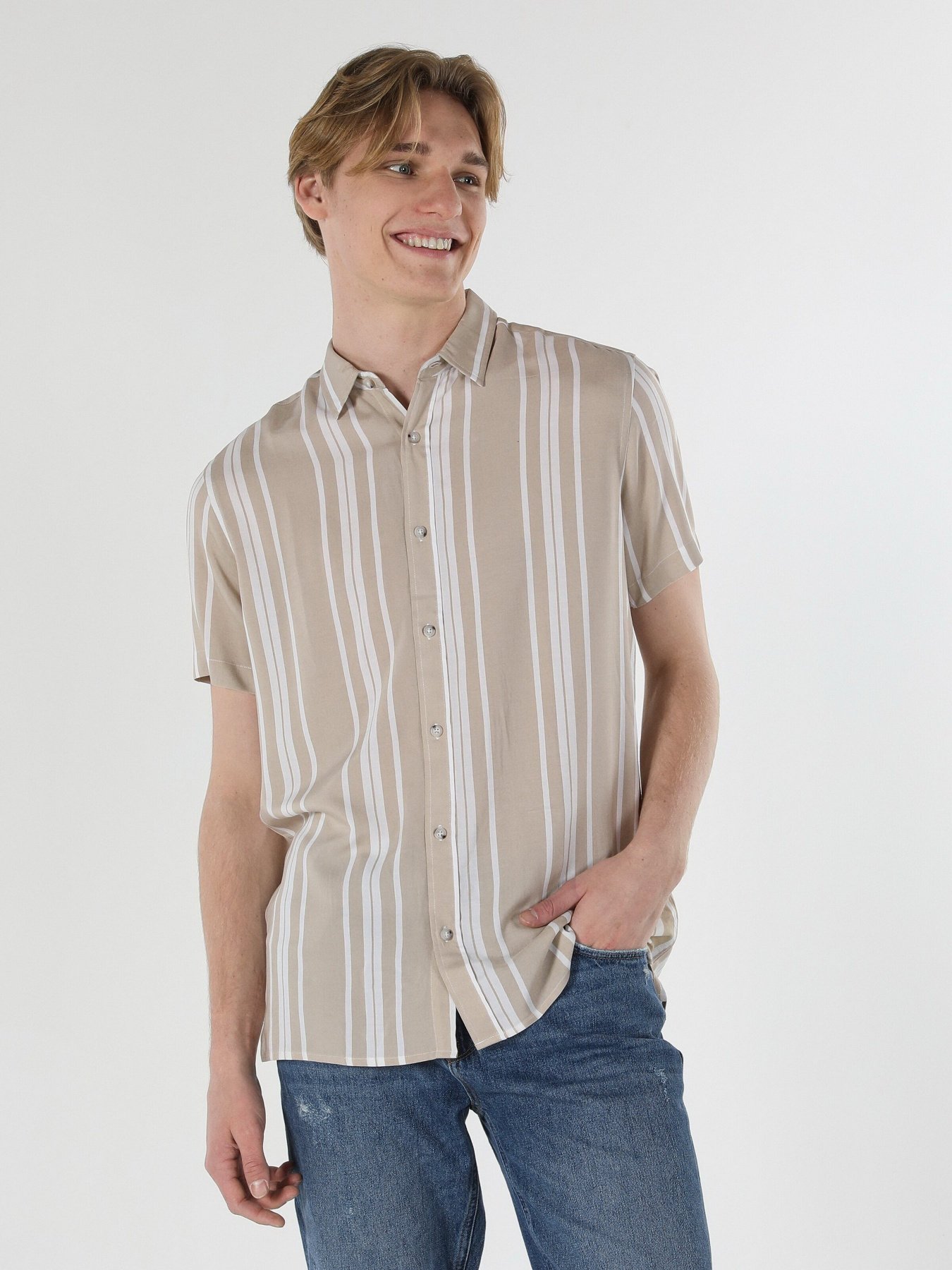 Рубашка повседневная Colin’s модель CL1059259BEI Рубашка повседневная Colin’s модель CL1059259BEI Фото