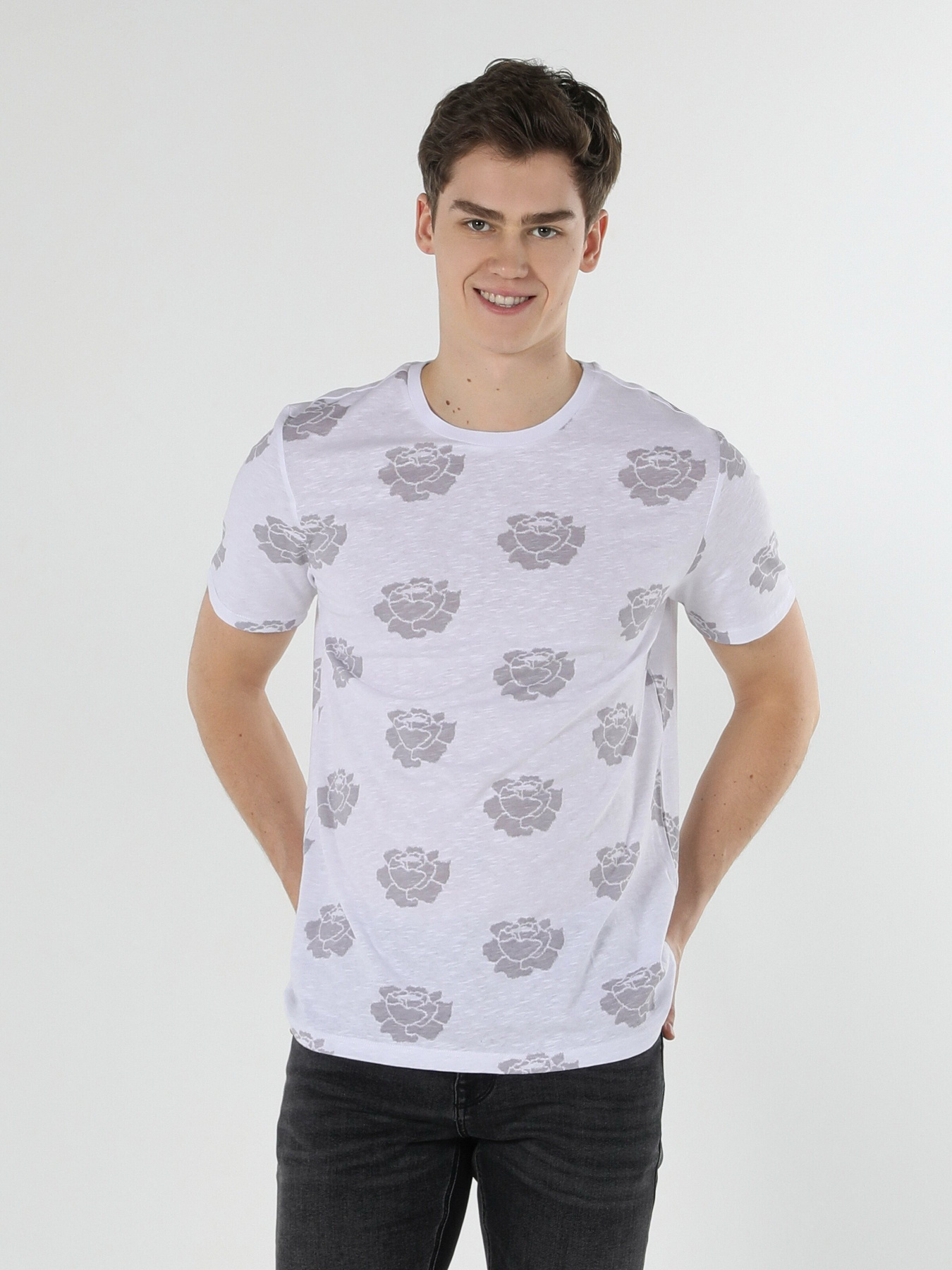 Футболка Colin’s модель CL1059549WHT Фото