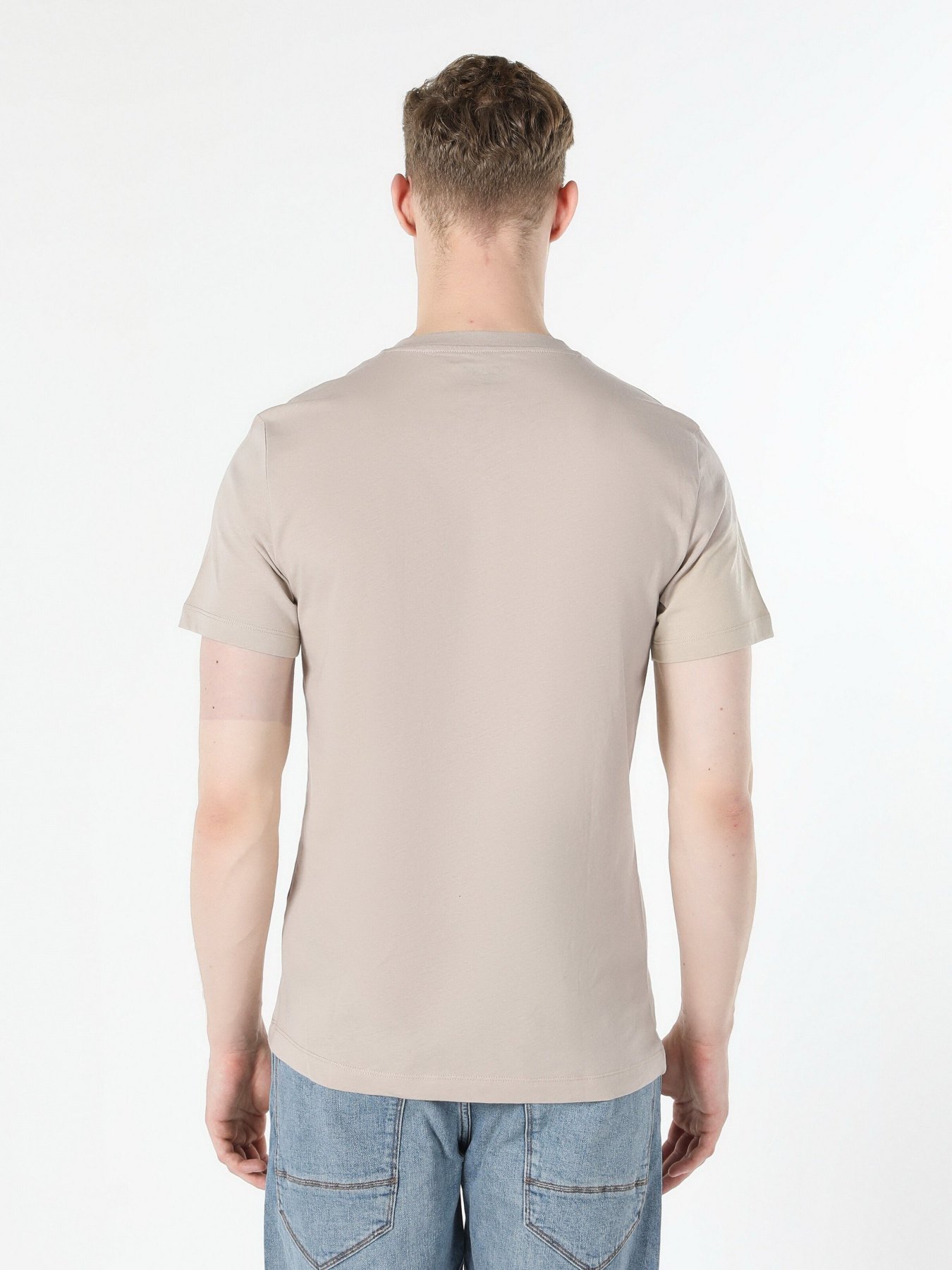 Футболка Colin’s модель CL1059616BEI Фото