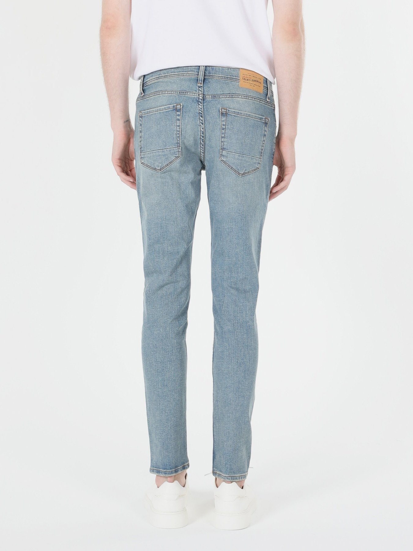 Прямые джинсы Colin’s 041 Danny модель CL1060107DN42154 Прямые джинсы Colin’s 041 Danny модель CL1060107DN42154 Фото