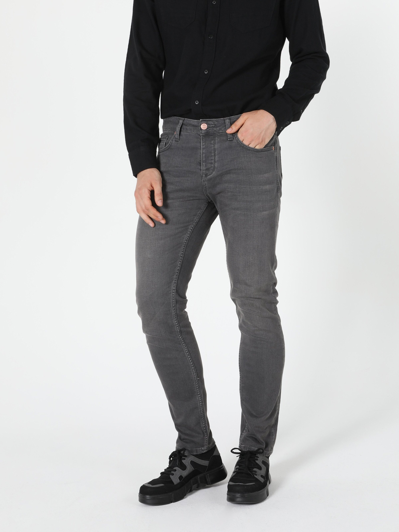 Зауженные джинсы Colin’s 044 Karl модель CL1057155DN40686 Фото