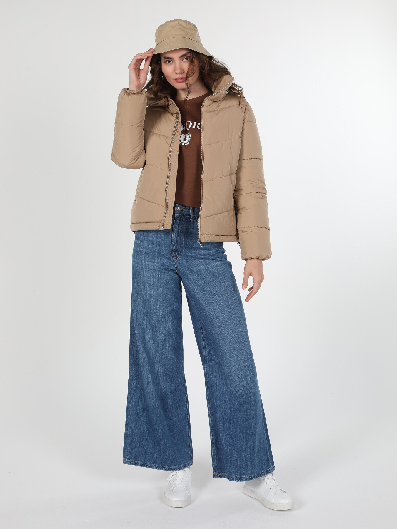 Пуховик Colin’s модель CL1060246BEI Фото