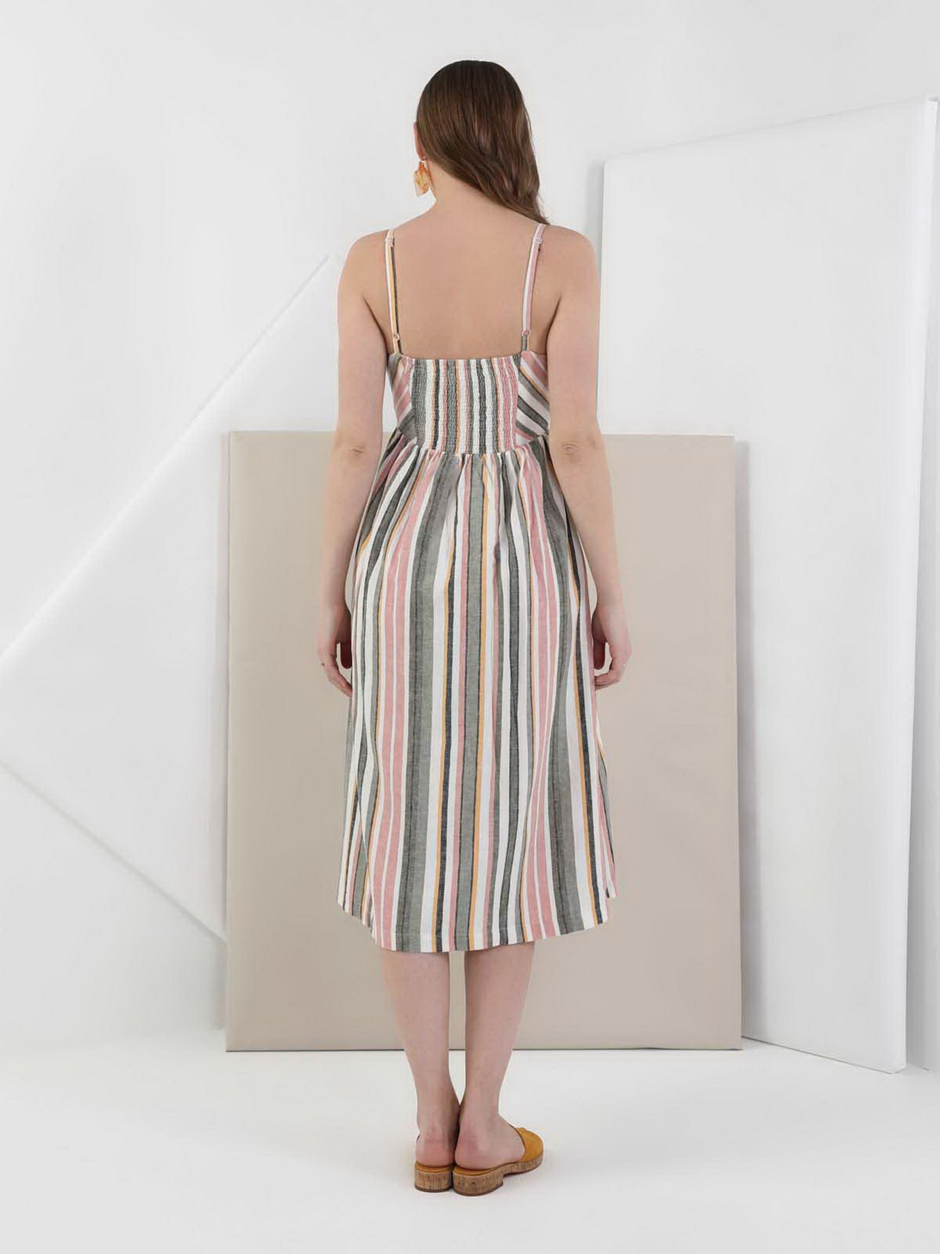 Платья Colin’s модель CL1048964MTC Платья Colin’s модель CL1048964MTC Фото