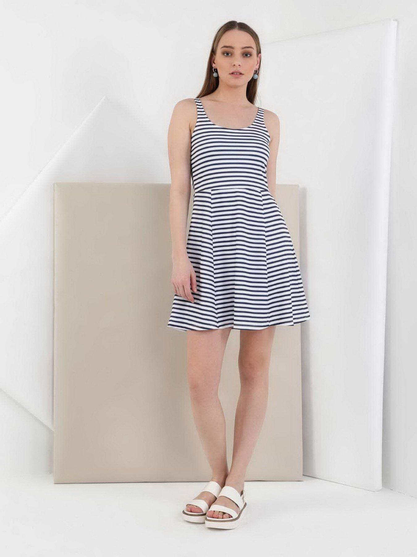 Платья Colin’s модель CL1049248NAV Платья Colin’s модель CL1049248NAV Фото