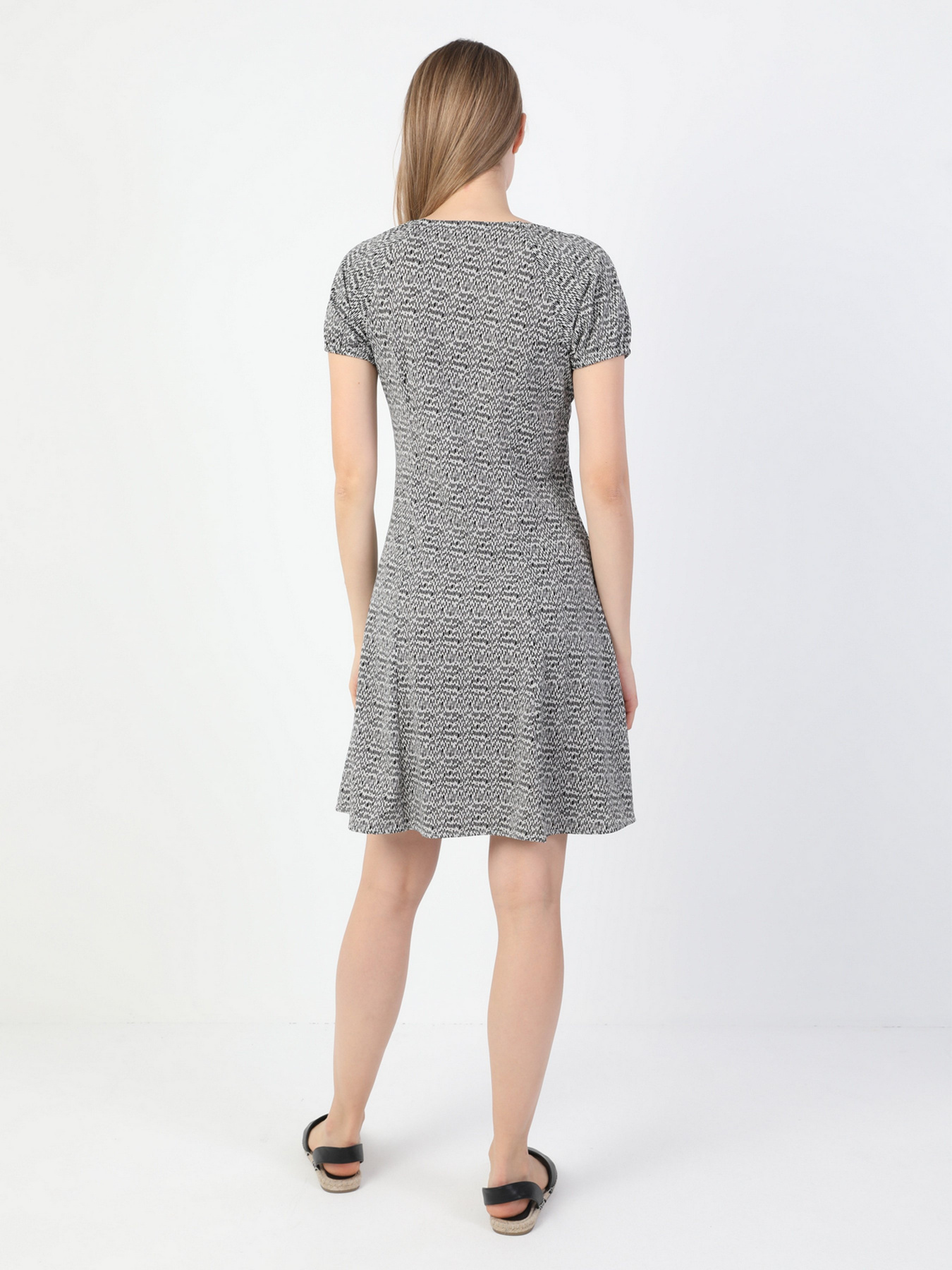 Платье мини Colin’s модель CL1049537BLK Фото